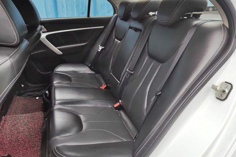 Used Geely Auto Emgrand 2016 Sedan 1.5L Manual Upward Edition Left Rear Seat