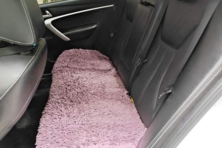 Used Geely Auto Emgrand 2016 Sedan 1.5L Manual Upward Edition Left Rear Seat