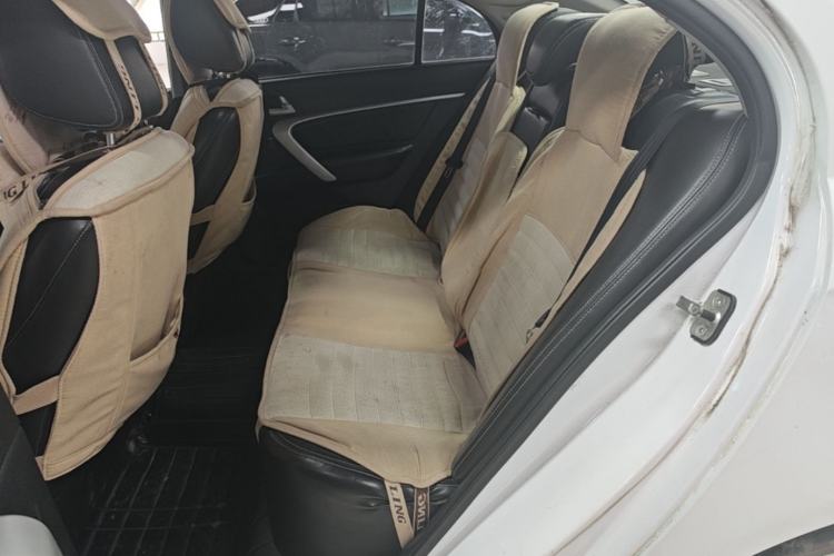 Used Geely Auto Emgrand 2016 Sedan 1.5L Manual Upward Edition Left Rear Seat
