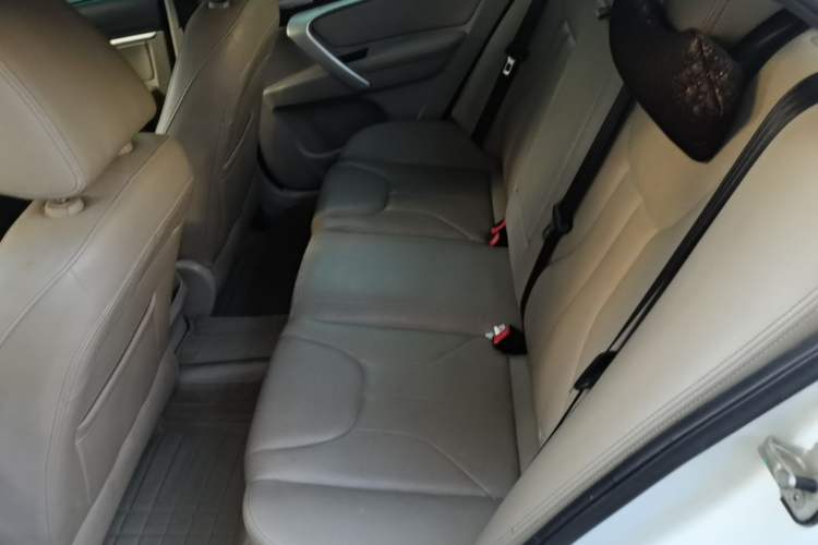 Used Geely Auto Emgrand 2016 Sedan 1.5L Manual Luxury Model Left Rear Seat