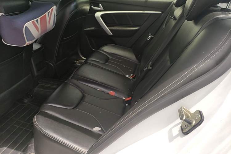 Used Geely Auto Emgrand 2016 Sedan 1.5L Manual Upward Edition Left Rear Seat