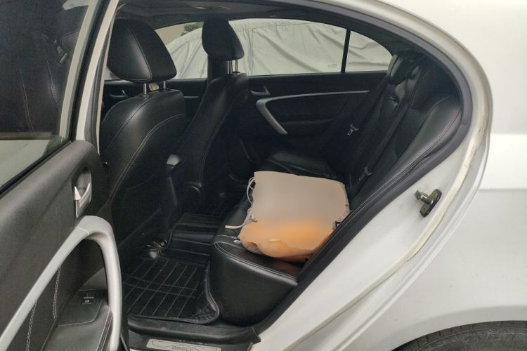 Used Geely Auto Emgrand 2016 Sedan 1.5L Manual Upward Edition Left Rear Seat