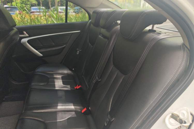 Used Geely Auto Emgrand 2016 Sedan 1.5L Manual Upward Edition Left Rear Seat