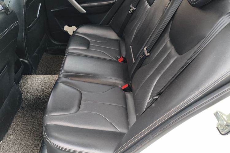 Used Geely Auto Emgrand 2016 Sedan 1.5L Manual Upward Edition Left Rear Seat