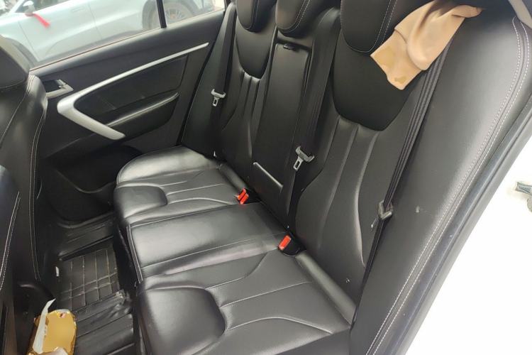 Used Geely Auto Emgrand 2016 Sedan 1.5L Manual Upward Edition Left Rear Seat