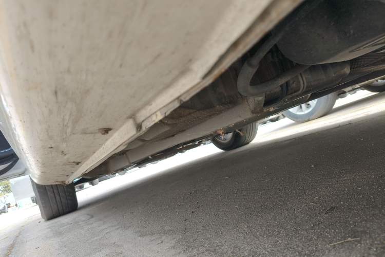 Used Geely Auto Emgrand 2016 Sedan 1.5L Manual Upward Edition Left Side Sill