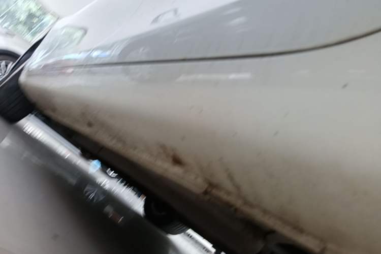 Used Geely Auto Emgrand 2016 Sedan 1.5L CVT Luxury Model Left Side Sill