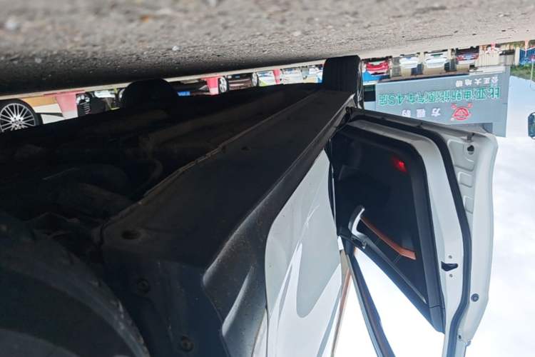 Used Geely Auto Emgrand 2016 Hatchback RS 1.3T CVT Top-Tier Version Left Side Sill