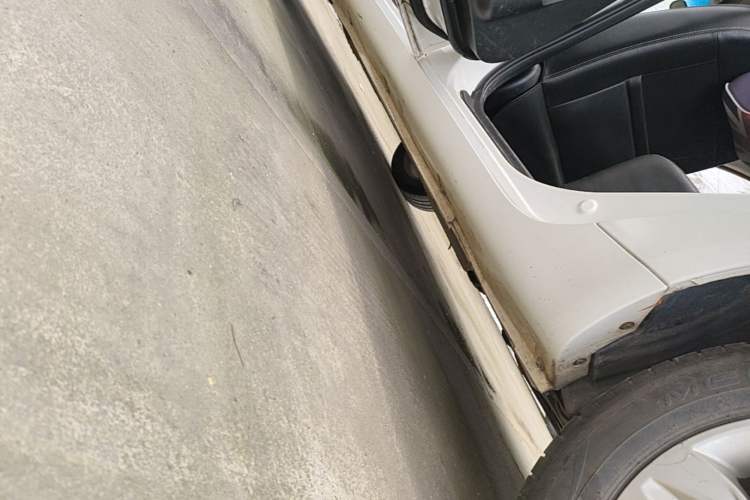 Used Geely Auto Emgrand 2016 Sedan 1.5L Manual Upward Edition Left Side Sill
