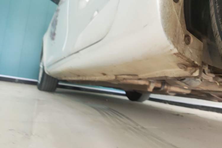 Used Geely Auto Emgrand 2016 Sedan 1.5L Manual Upward Edition Left Side Sill