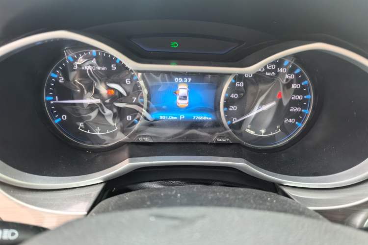 Used Geely Auto Emgrand 2016 Sedan 1.5L CVT Luxury Model Odometer Close Up