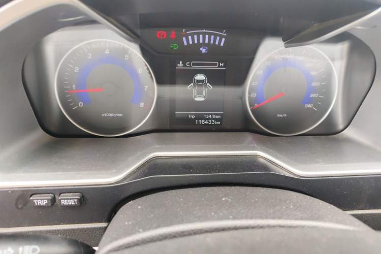 Used Geely Auto Emgrand 2016 Sedan 1.5L Manual Upward Edition Odometer Close Up