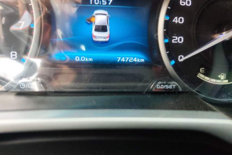 Used Geely Auto Emgrand 2016 Sedan 1.5L Manual Upward Edition Odometer Close Up