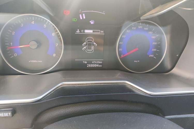 Used Geely Auto Emgrand 2016 Sedan 1.5L Manual Upward Edition Odometer Close Up