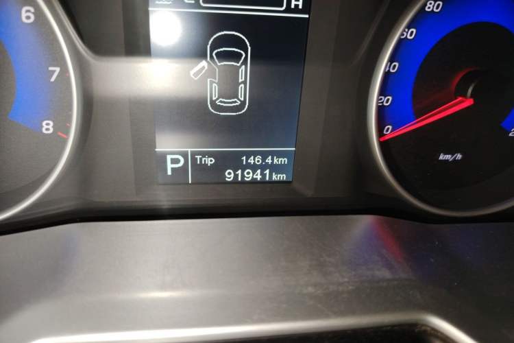 Used Geely Auto Emgrand 2016 Sedan 1.5L CVT Upward Version Odometer Close Up