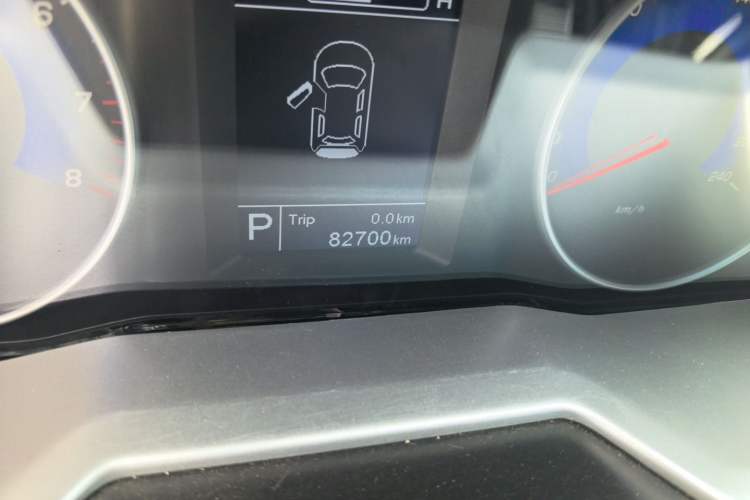 Used Geely Auto Emgrand 2016 Sedan 1.5L CVT Upward Version Odometer Close Up