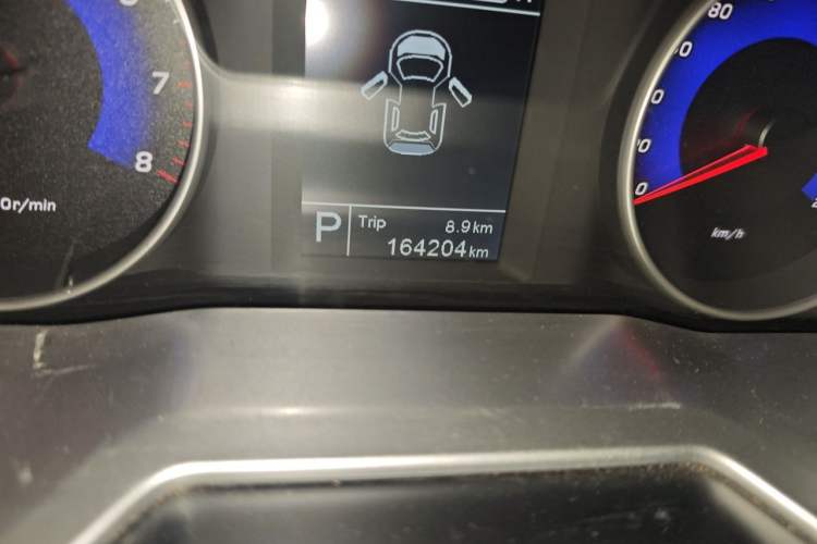 Used Geely Auto Emgrand 2016 Sedan 1.5L CVT Upward Version Odometer Close Up