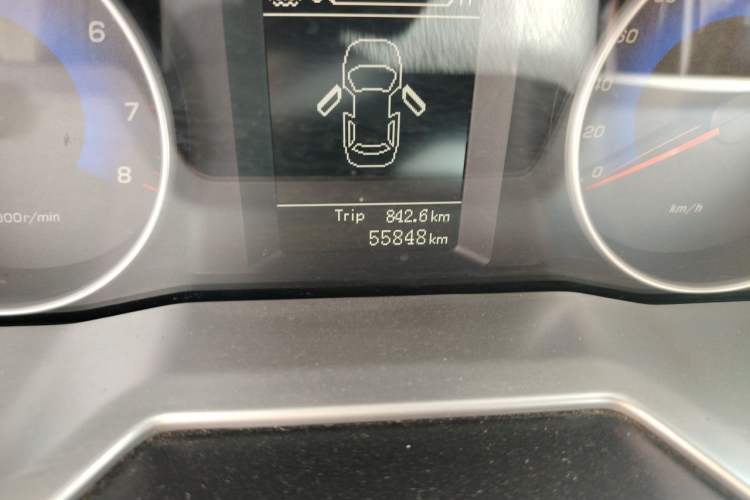 Used Geely Auto Emgrand 2016 Hatchback RS 1.5L Manual - Upward Edition Odometer Close Up