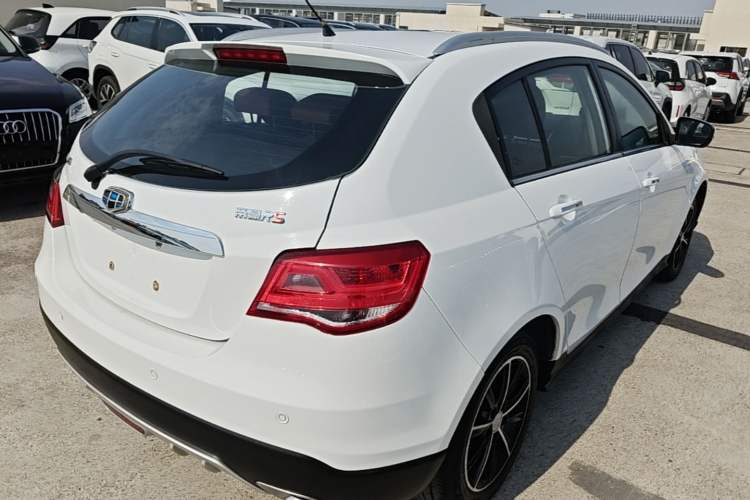 Used Geely Auto Emgrand 2016 Hatchback RS 1.5L Manual - Upward Edition Rear Right 45 Deg