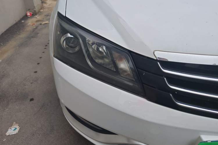 Used Geely Auto Emgrand 2016 Sedan 1.5L Manual Upward Edition Right Front Headlight