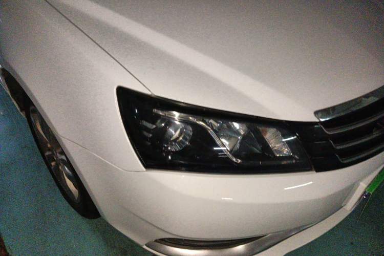Used Geely Auto Emgrand 2016 Sedan 1.5L Manual Upward Edition Right Front Headlight