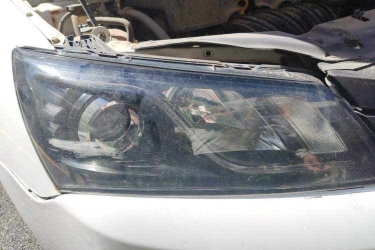 Used Geely Auto Emgrand 2016 Sedan 1.5L Manual Upward Edition Right Front Headlight