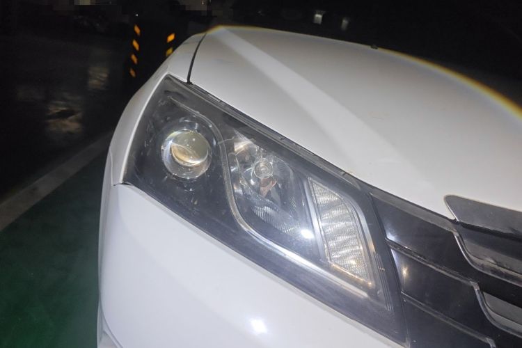 Used Geely Auto Emgrand 2016 Sedan 1.5L CVT Upward Version Right Front Headlight