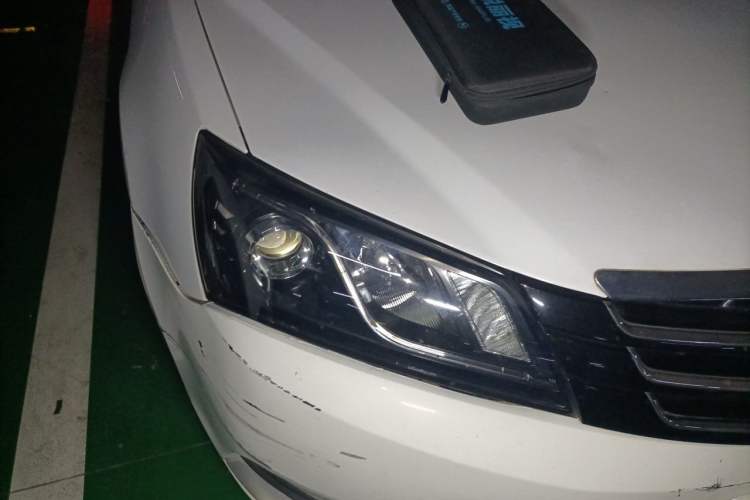 Used Geely Auto Emgrand 2016 Sedan 1.5L CVT Upward Version Right Front Headlight