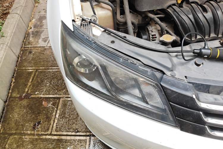 Used Geely Auto Emgrand 2016 Sedan 1.5L Manual Upward Edition Right Front Headlight
