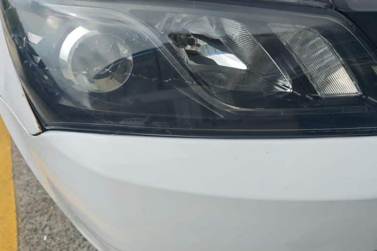 Used Geely Auto Emgrand 2016 Hatchback RS 1.5L CVT Upward Edition Right Front Headlight
