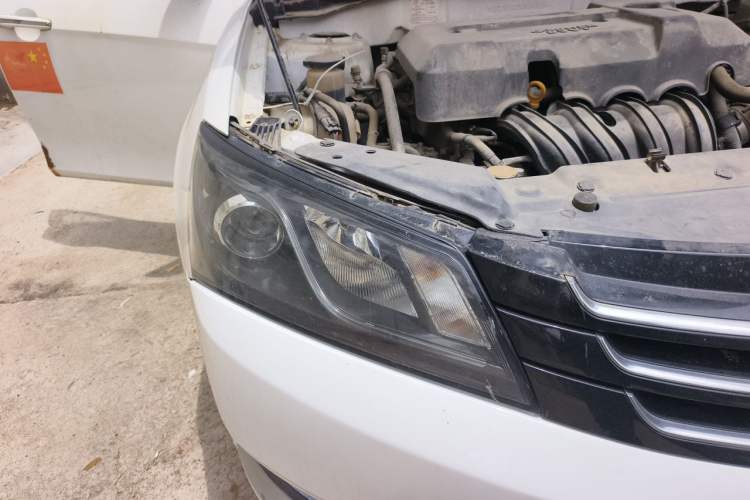 Used Geely Auto Emgrand 2016 Sedan 1.5L Manual Upward Edition Right Front Headlight
