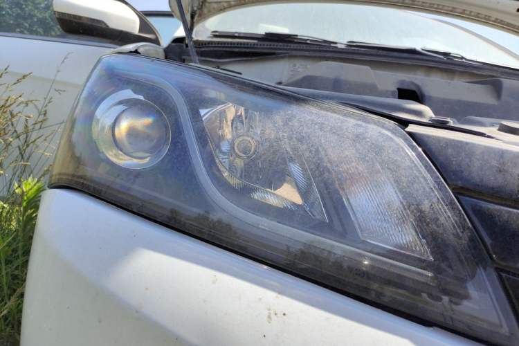 Used Geely Auto Emgrand 2016 Sedan 1.5L Manual Upward Edition Right Front Headlight
