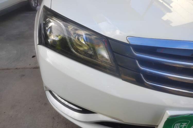 Used Geely Auto Emgrand 2016 Sedan 1.5L Manual Upward Edition Right Front Headlight