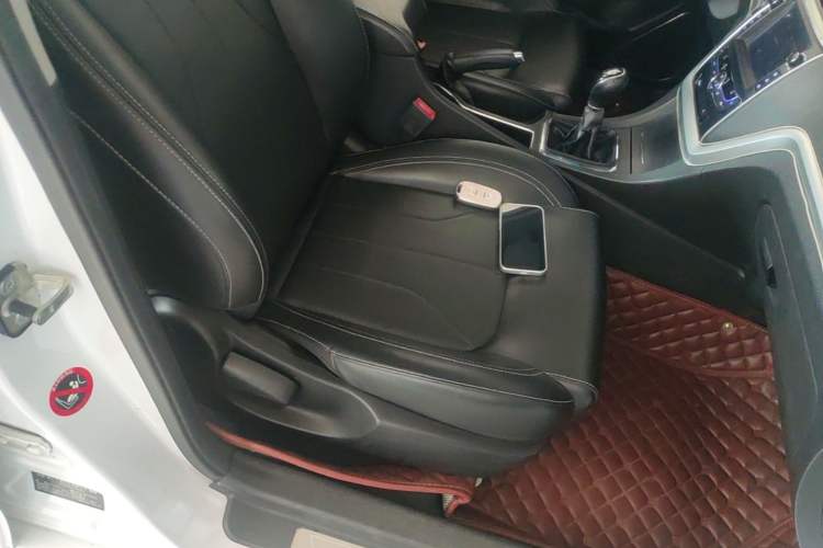 Used Geely Auto Emgrand 2016 Sedan 1.5L Manual Upward Edition Right Front Seat