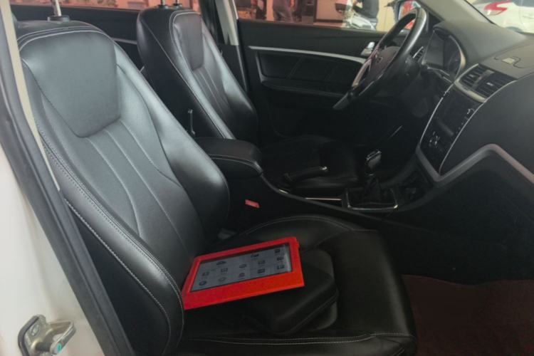 Used Geely Auto Emgrand 2016 Sedan 1.5L Manual Upward Edition Right Front Seat