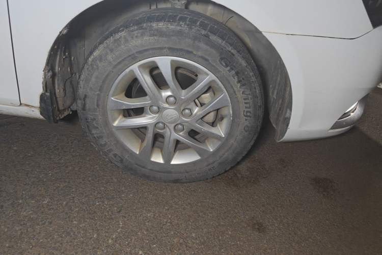 Used Geely Auto Emgrand 2016 Sedan 1.5L Manual Luxury Model Right Front Wheel Hub