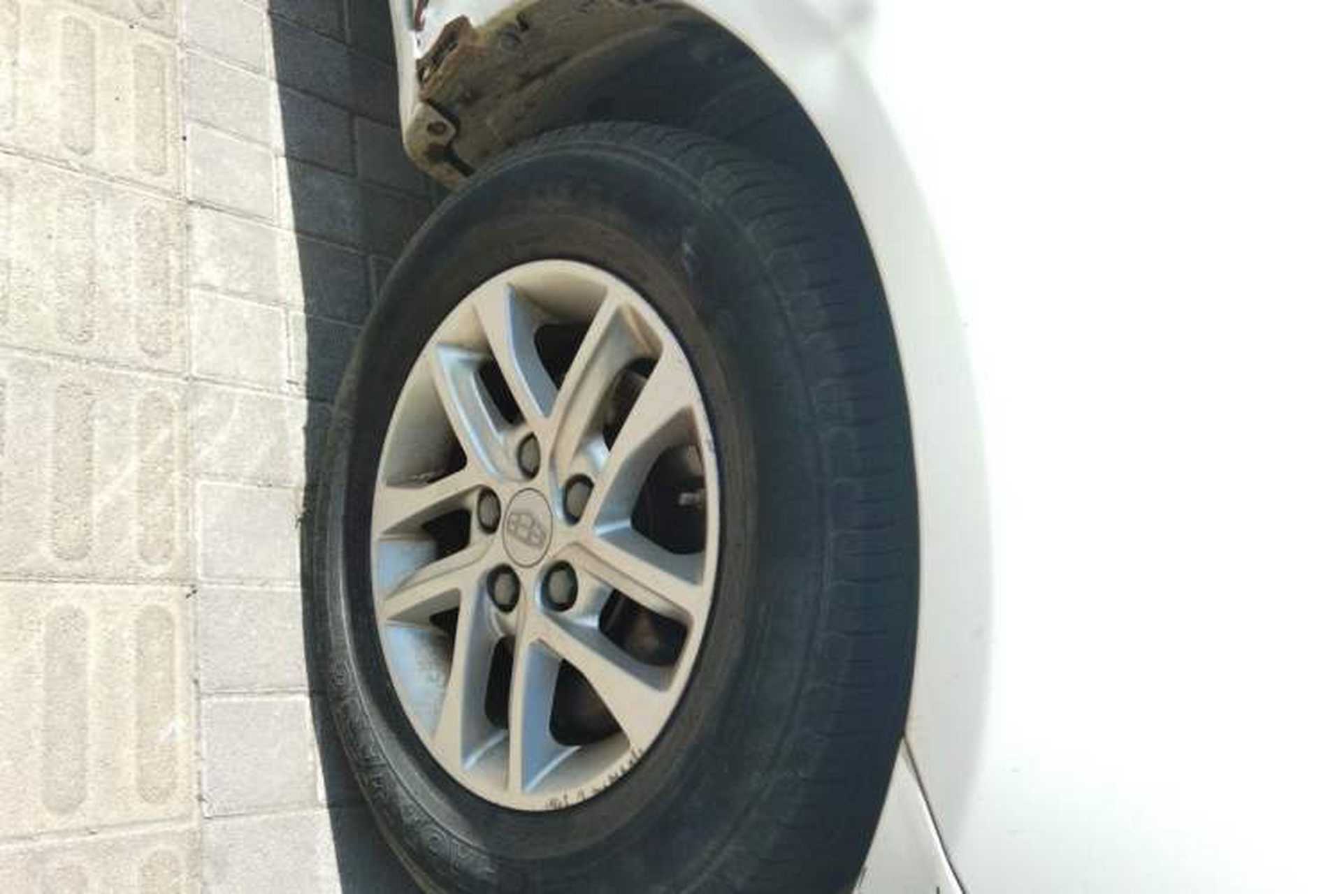 Used Geely Auto Emgrand 2016 Sedan 1.5L Manual Luxury Model Right Front Wheel Hub