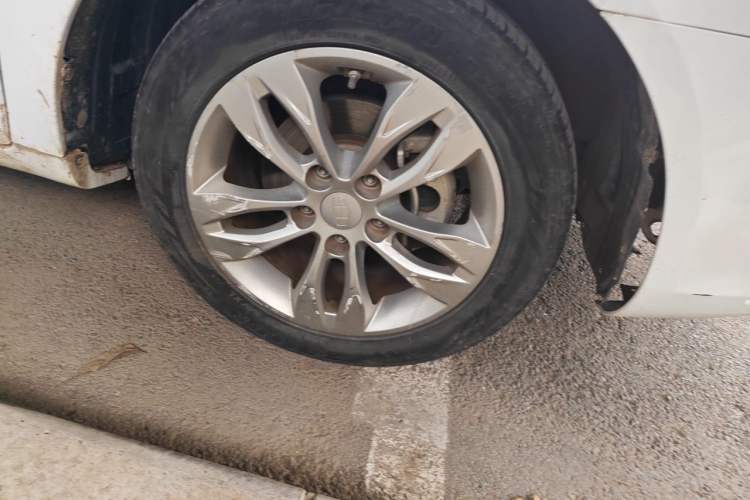 Used Geely Auto Emgrand 2016 Sedan 1.5L Manual Upward Edition Right Front Wheel Hub