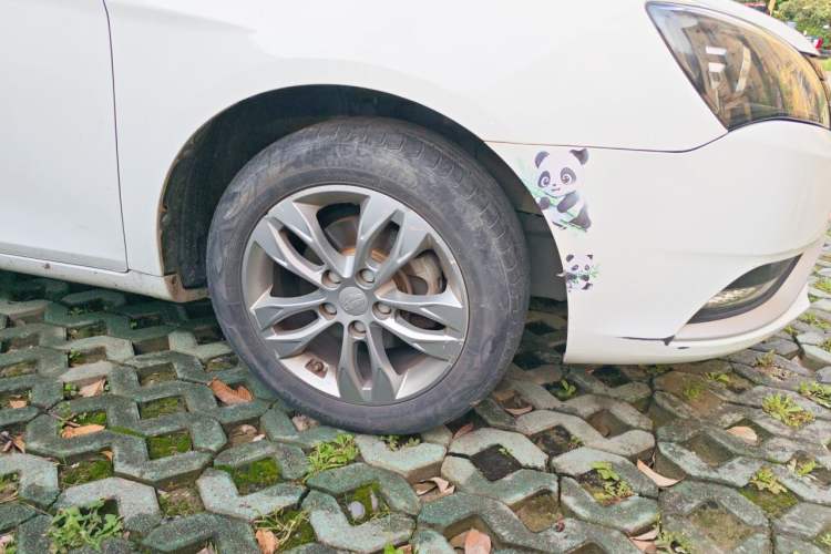 Used Geely Auto Emgrand 2016 Sedan 1.5L Manual Upward Edition Right Front Wheel Hub