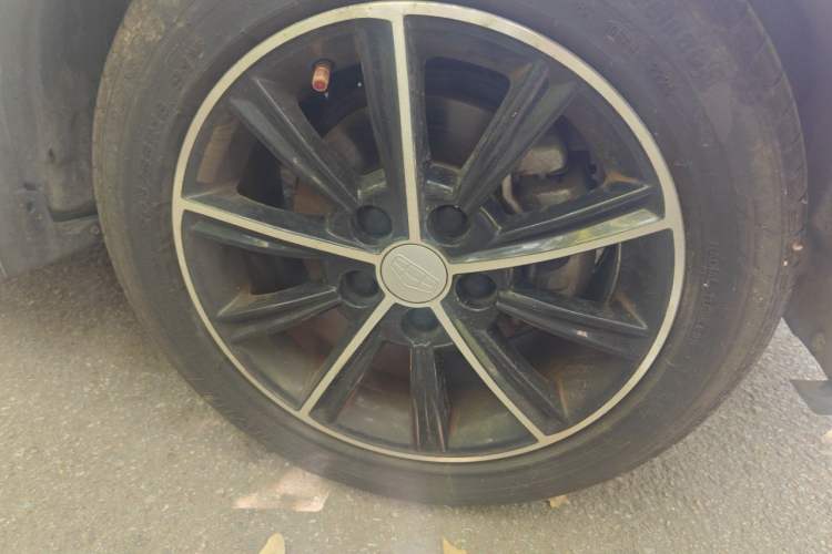 Used Geely Auto Emgrand 2016 Hatchback RS 1.5L Manual - Upward Edition Right Front Wheel Hub