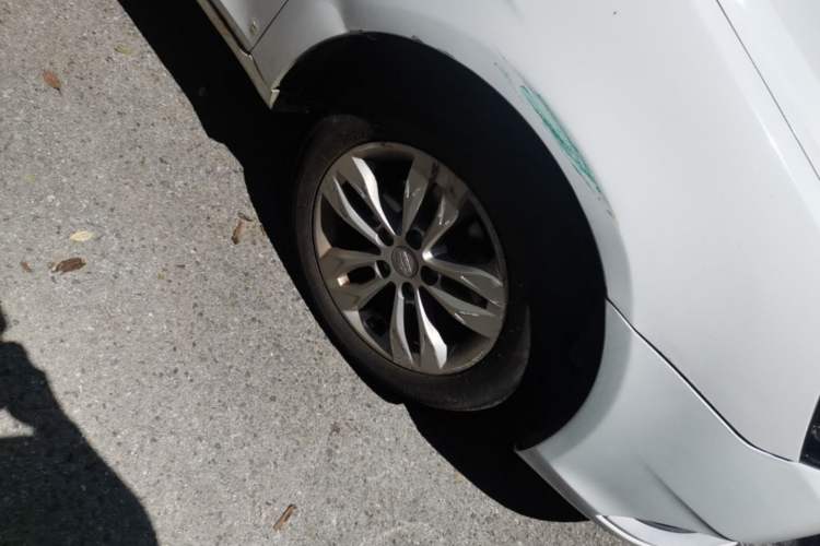 Used Geely Auto Emgrand 2016 Sedan 1.5L Manual Upward Edition Right Front Wheel Hub