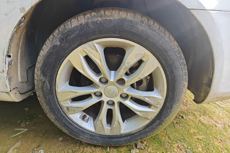 Used Geely Auto Emgrand 2016 Sedan 1.5L Manual Upward Edition Right Front Wheel Hub