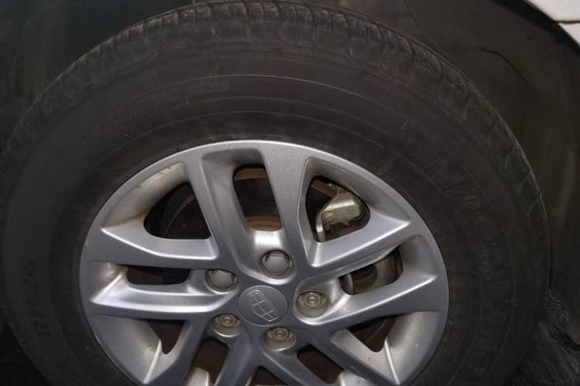 Used Geely Auto Emgrand 2016 Sedan 1.5L Manual Luxury Model Right Front Wheel Hub