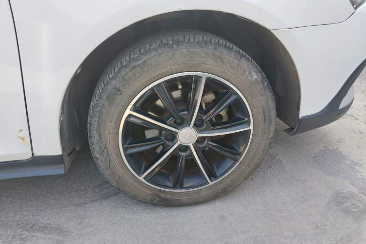 Used Geely Auto Emgrand 2016 Hatchback RS 1.5L Manual - Upward Edition Right Front Wheel Hub