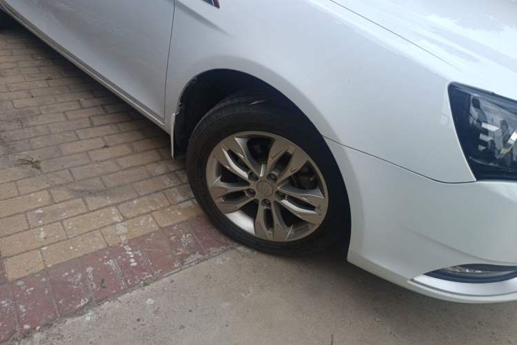 Used Geely Auto Emgrand 2016 Sedan 1.3T CVT Upward Edition Right Front Wheel Hub