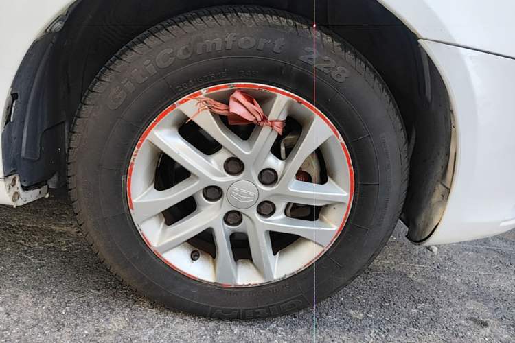 Used Geely Auto Emgrand 2016 Sedan 1.5L CVT Luxury Model Right Front Wheel Hub