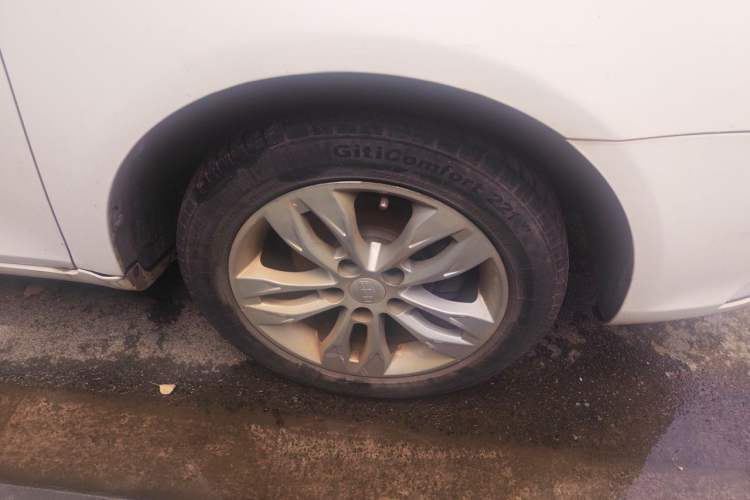 Used Geely Auto Emgrand 2016 Sedan 1.5L Manual Upward Edition Right Front Wheel Hub