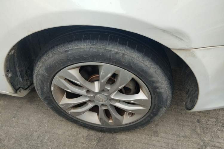 Used Geely Auto Emgrand 2016 Sedan 1.5L Manual Upward Edition Right Front Wheel Hub