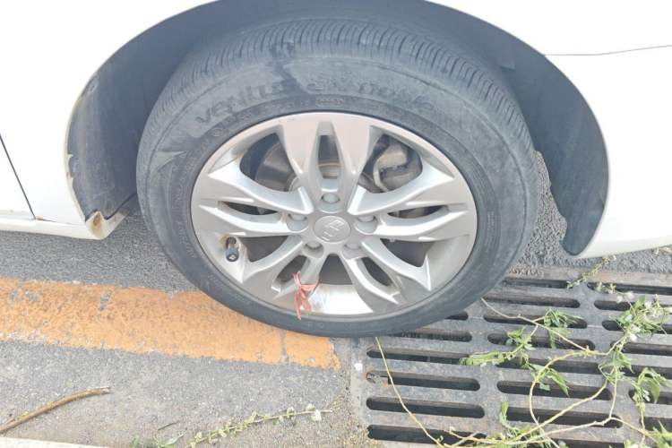 Used Geely Auto Emgrand 2016 Sedan 1.5L Manual Upward Edition Right Front Wheel Hub