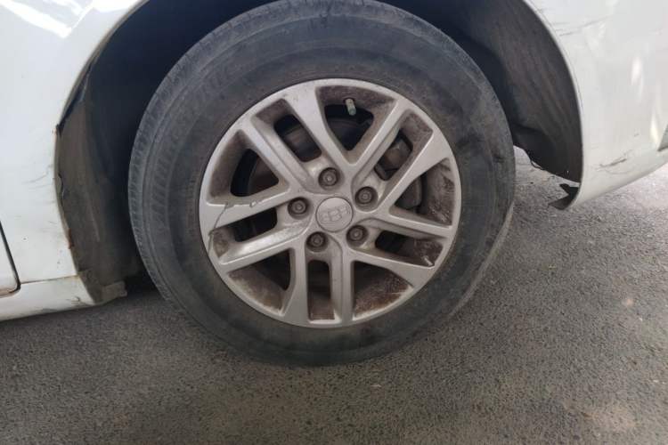 Used Geely Auto Emgrand 2016 Sedan 1.3T Manual Upward Edition Right Front Wheel Hub